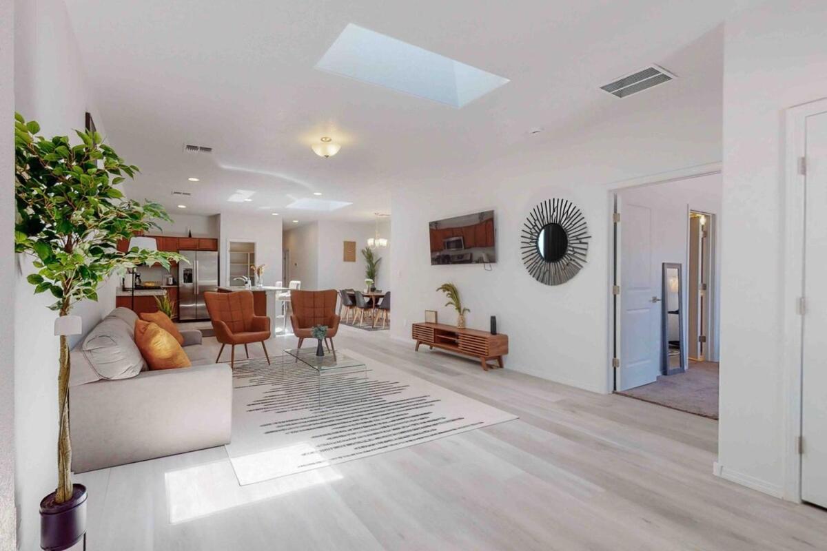 Modern Home 3Br Next To Airport, Netflix, Casino Albuquerque Luaran gambar